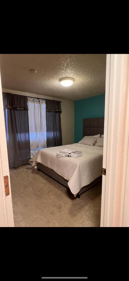 Lovely Two Bedroom, Minutes Away From Downtown Anchorage Exterior photo