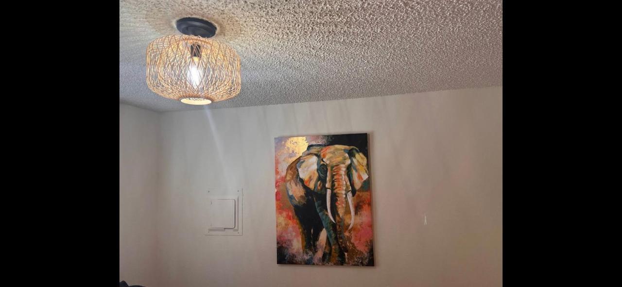 Lovely Two Bedroom, Minutes Away From Downtown Anchorage Exterior photo